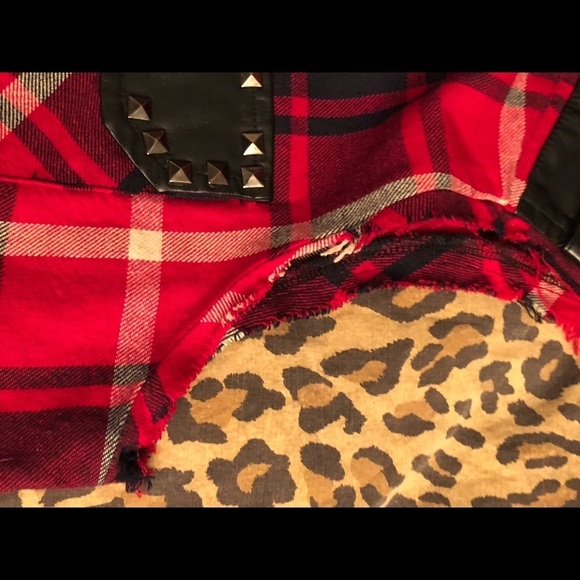 Hommage large Red Flannel Sleeveless Top w/ Faux Leather & Studs - Picture 11 of 14